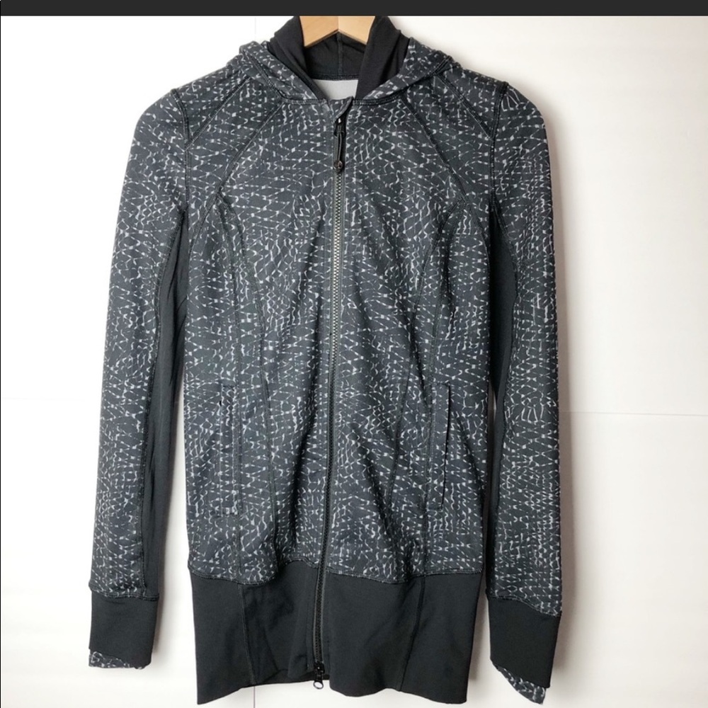 Lululemon Active Hooded Jacket Black Gray Size: 4